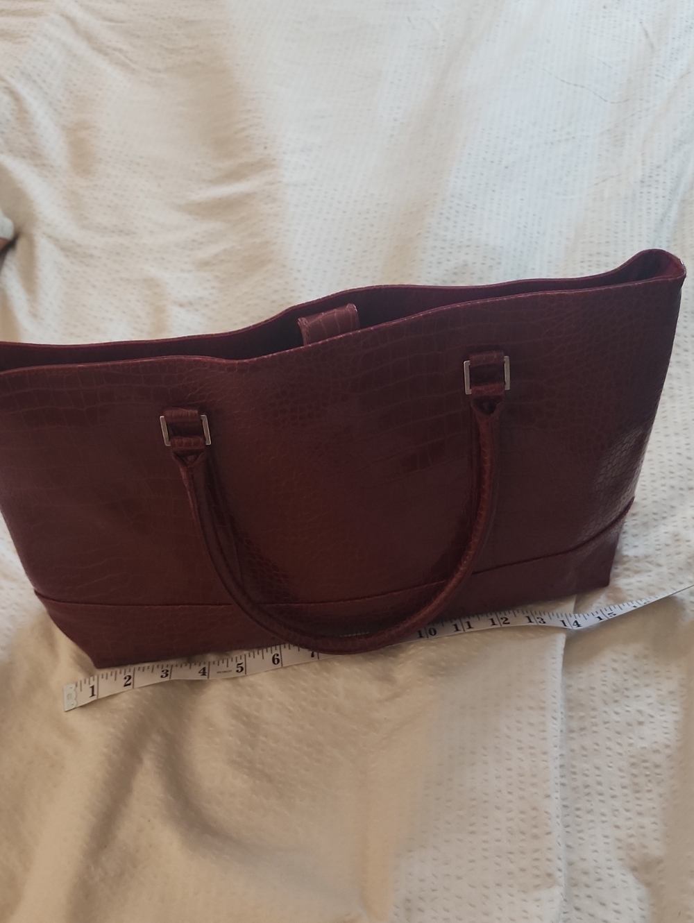 Women’s Burgundy Wine Faux Croc-Embossed Tote Bag
